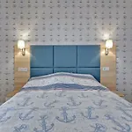 Beautiful Seaside View - 4 Oceans Premium アパート