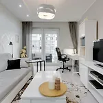 Beautiful Seaside View - 4 Oceans Premium