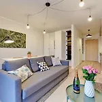 Beautiful Seaside View - 4 Oceans Premium Lägenhet Gdańsk