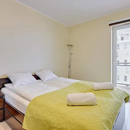 Apartament Beautiful Seaside View - 4 Oceans Premium *