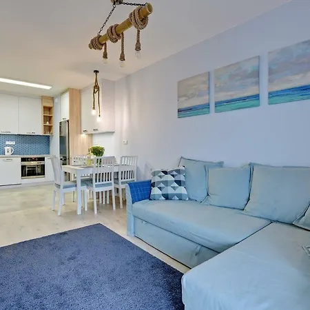 Beautiful Seaside View - 4 Oceans Premium