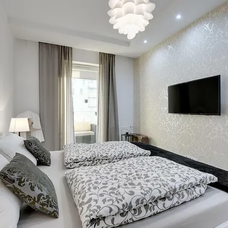 Apartment Beautiful Seaside View - 4 Oceans Premium Danzig