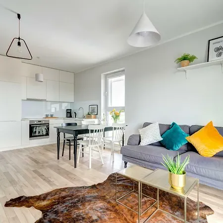 Beautiful Seaside View - 4 Oceans Premium *