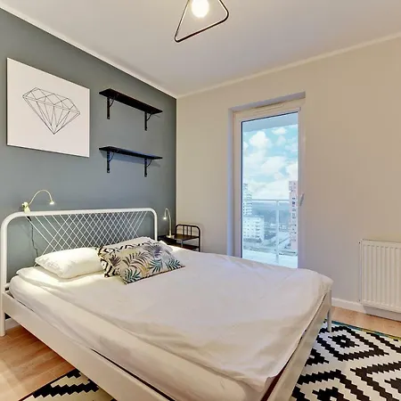 Beautiful Seaside View - 4 Oceans Premium Apartamento Gdańsk