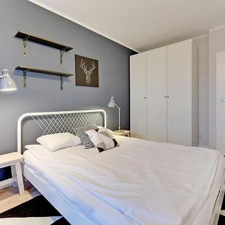 Beautiful Seaside View - 4 Oceans Premium