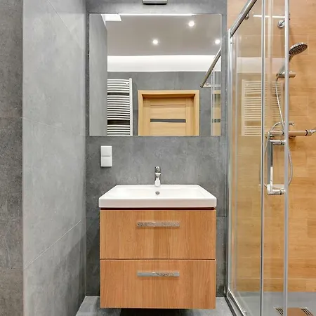 Beautiful Seaside View - 4 Oceans Premium