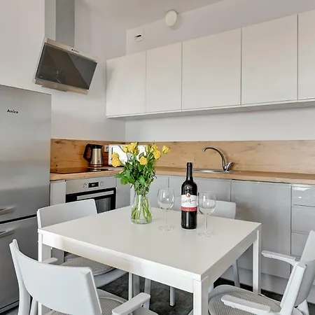Beautiful Seaside View - 4 Oceans Premium Apartman *