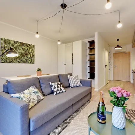 Beautiful Seaside View - 4 Oceans Premium Apartamento Gdańsk