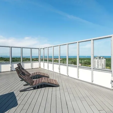 Beautiful Seaside View - 4 Oceans Premium *