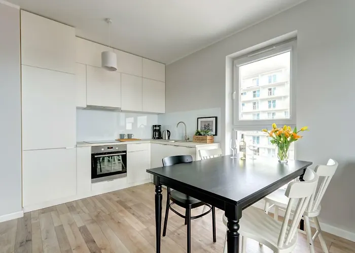 Apartament Beautiful Seaside View - 4 Oceans Premium *
