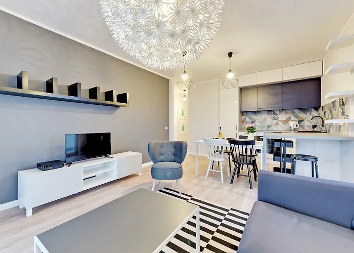 Beautiful Seaside View - 4 Oceans Premium