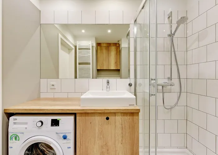 Beautiful Seaside View - 4 Oceans Premium