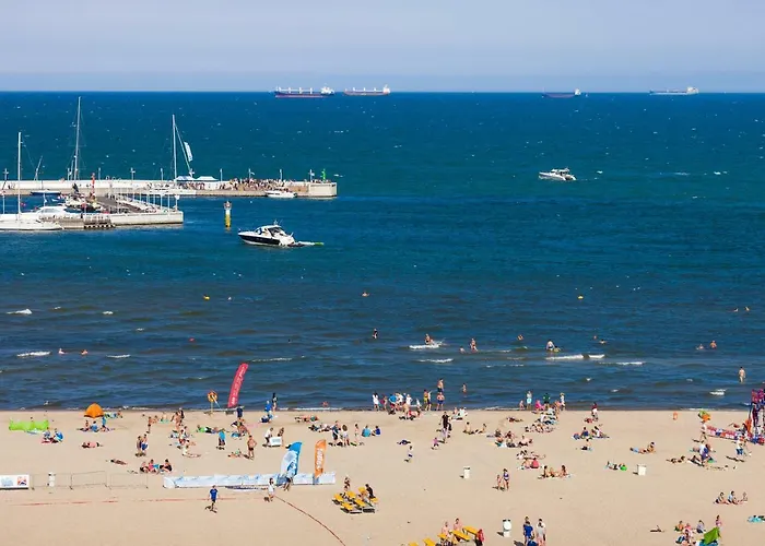 Apartament Beautiful Seaside View - 4 Oceans Premium