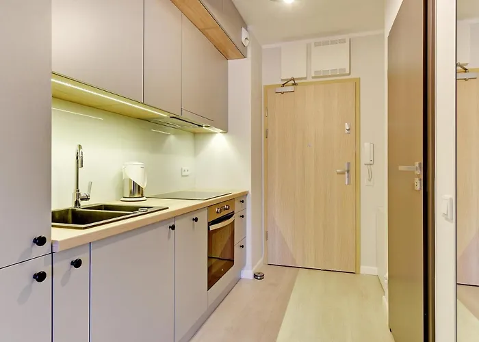 Beautiful Seaside View - 4 Oceans Premium *