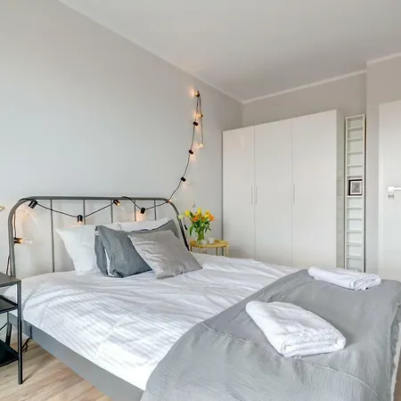 Beautiful Seaside View - 4 Oceans Premium