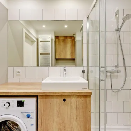 Beautiful Seaside View - 4 Oceans Premium